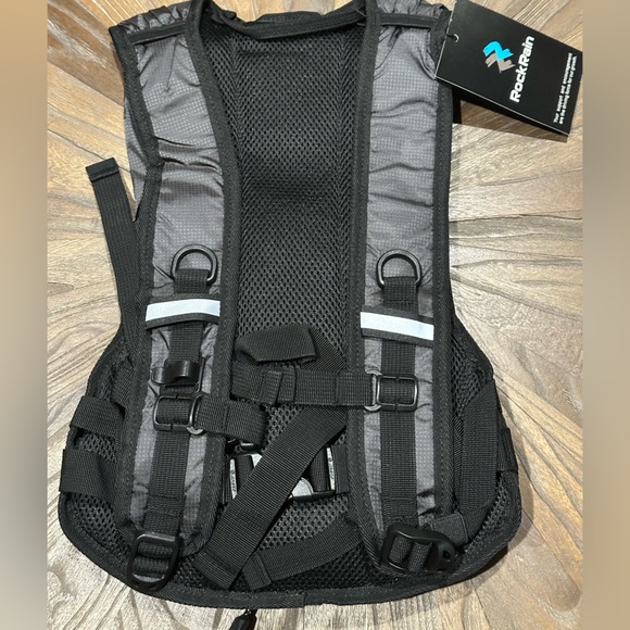 ROCKRAIN Hydration Backpack - Picture 3 of 3